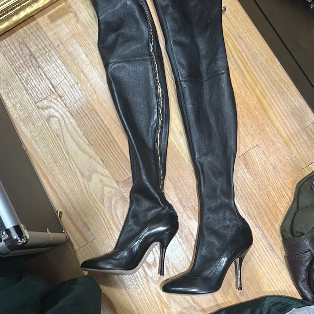 Gucci Black Over the Knee Boots Sleek Stiletto Design